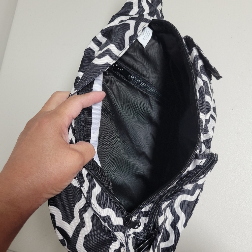 Kavu Mini Rope Sling Bag - Picture 7 of 9